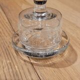 2 bell-shaped butter dishes