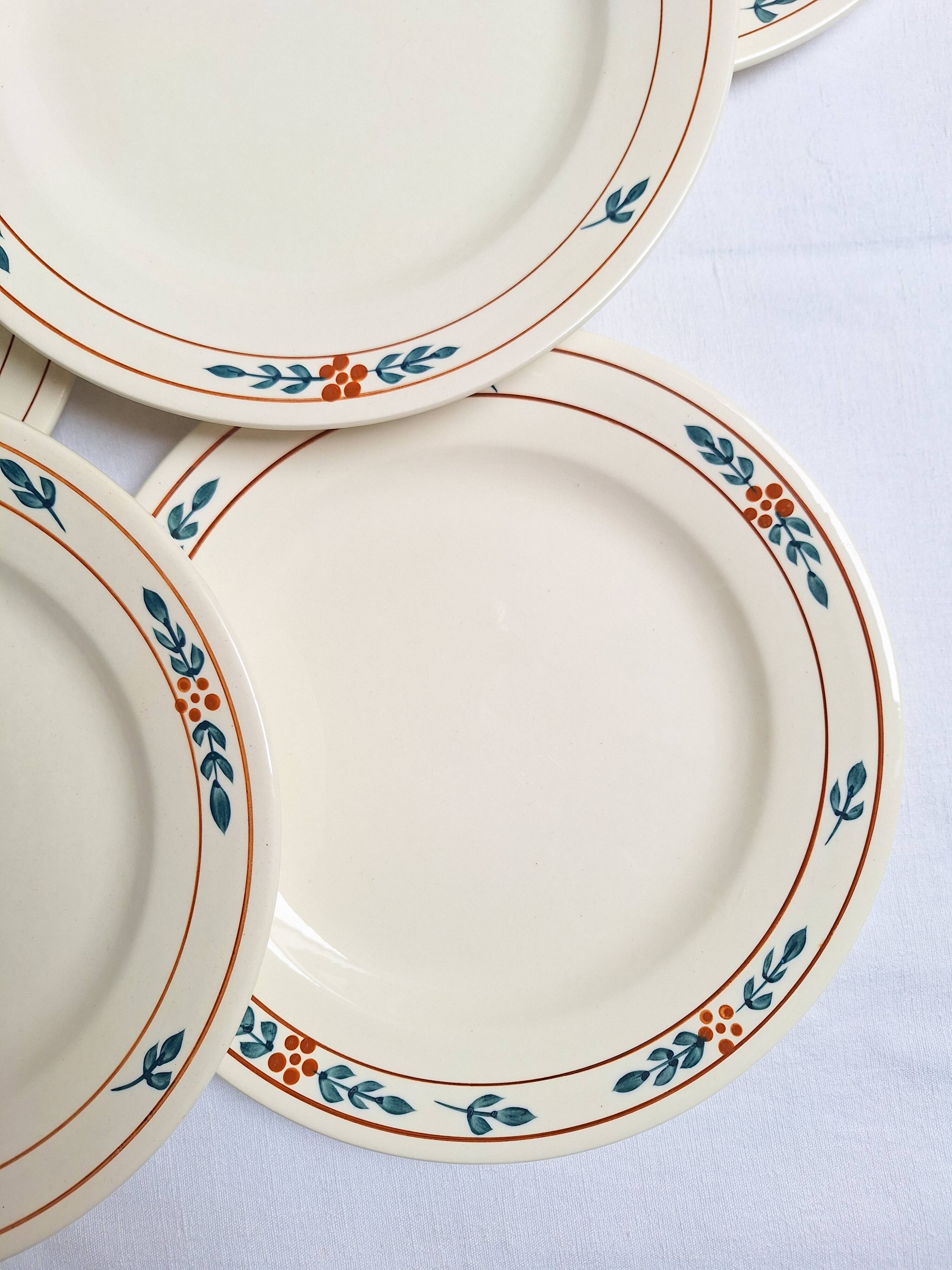 Assiettes plates Charbonnier Salins modèle Fécamp