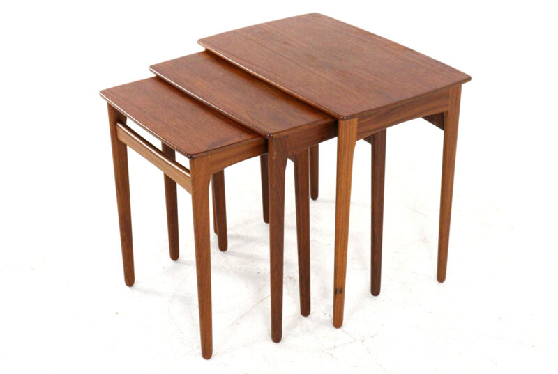 Svend Åge Madsen nesting tables - danish design in teak  mid century modern
