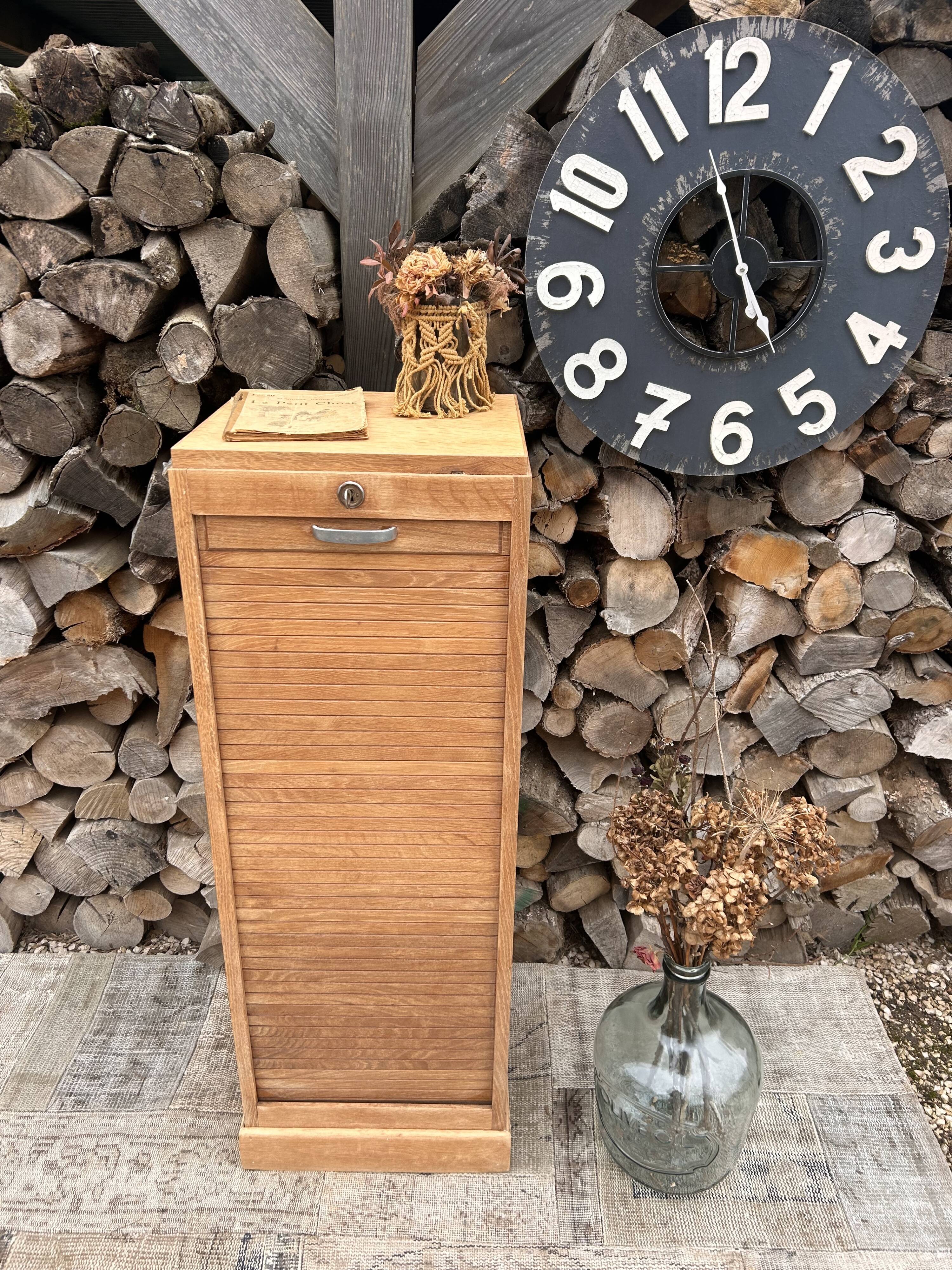 Curtain cabinet furniture