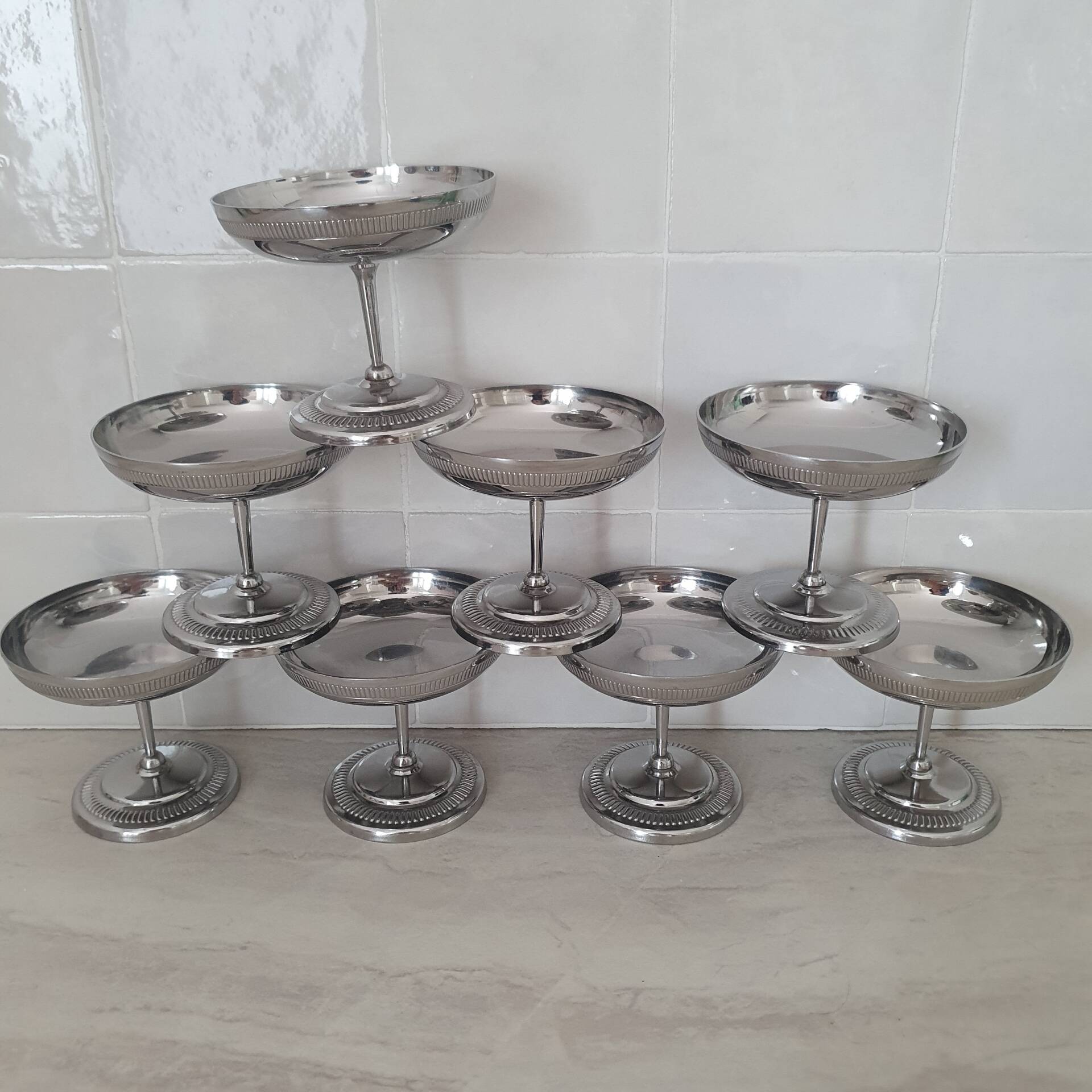 8 stainless steel 18/10 FCA style Létang and Rémi Jean Couzon cups