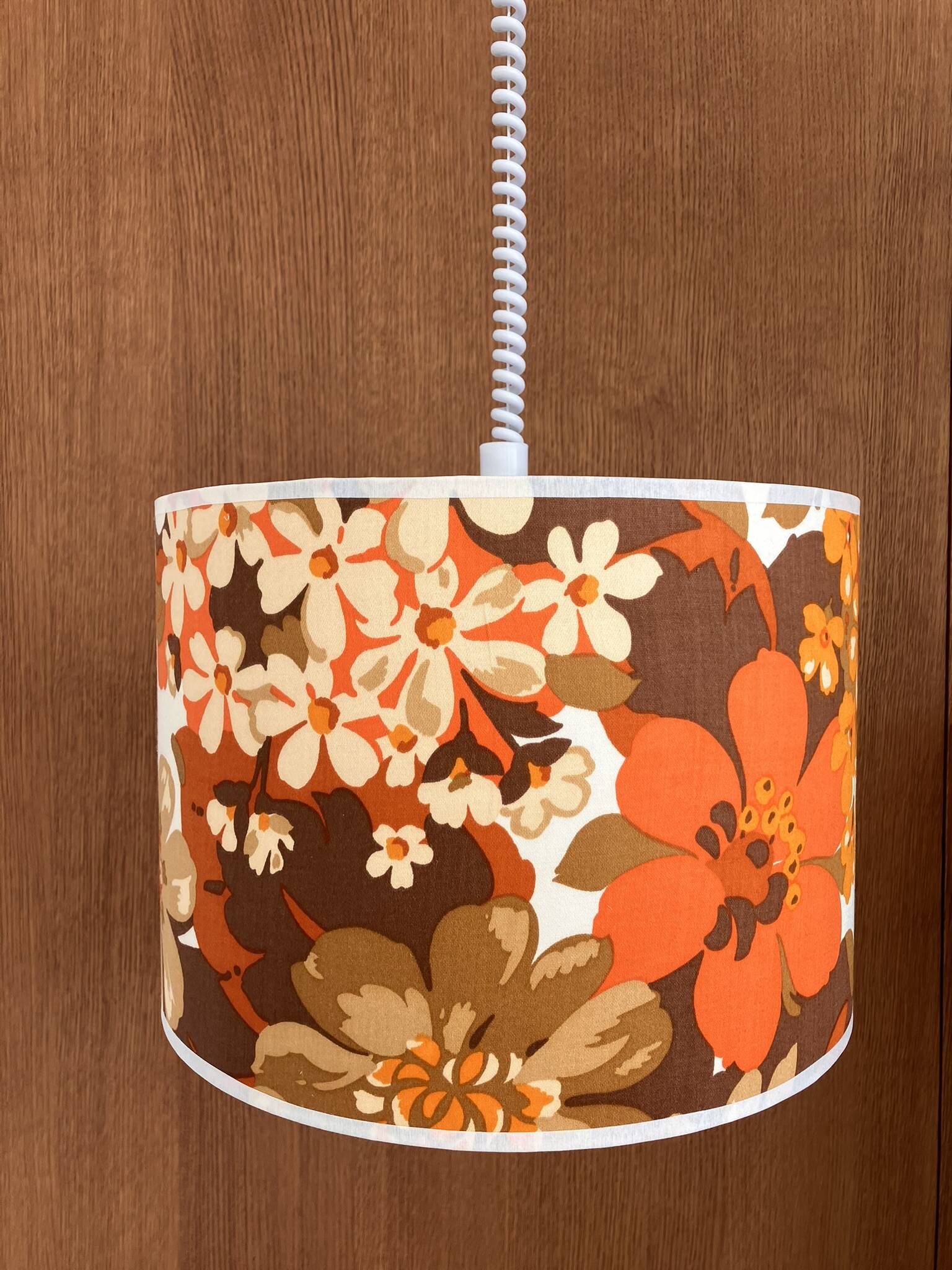 35 cm lampshade printed with vintage 70s flowers for suspension or lamp.