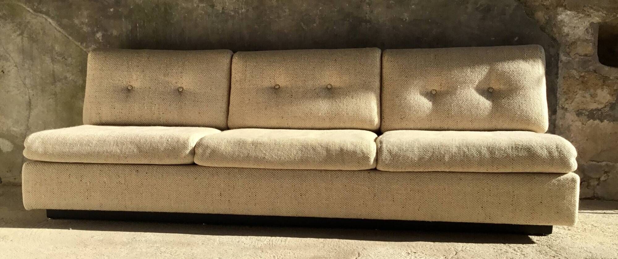 Three-seater canapé in mottled wool by Eddie Harlis - International Furniture