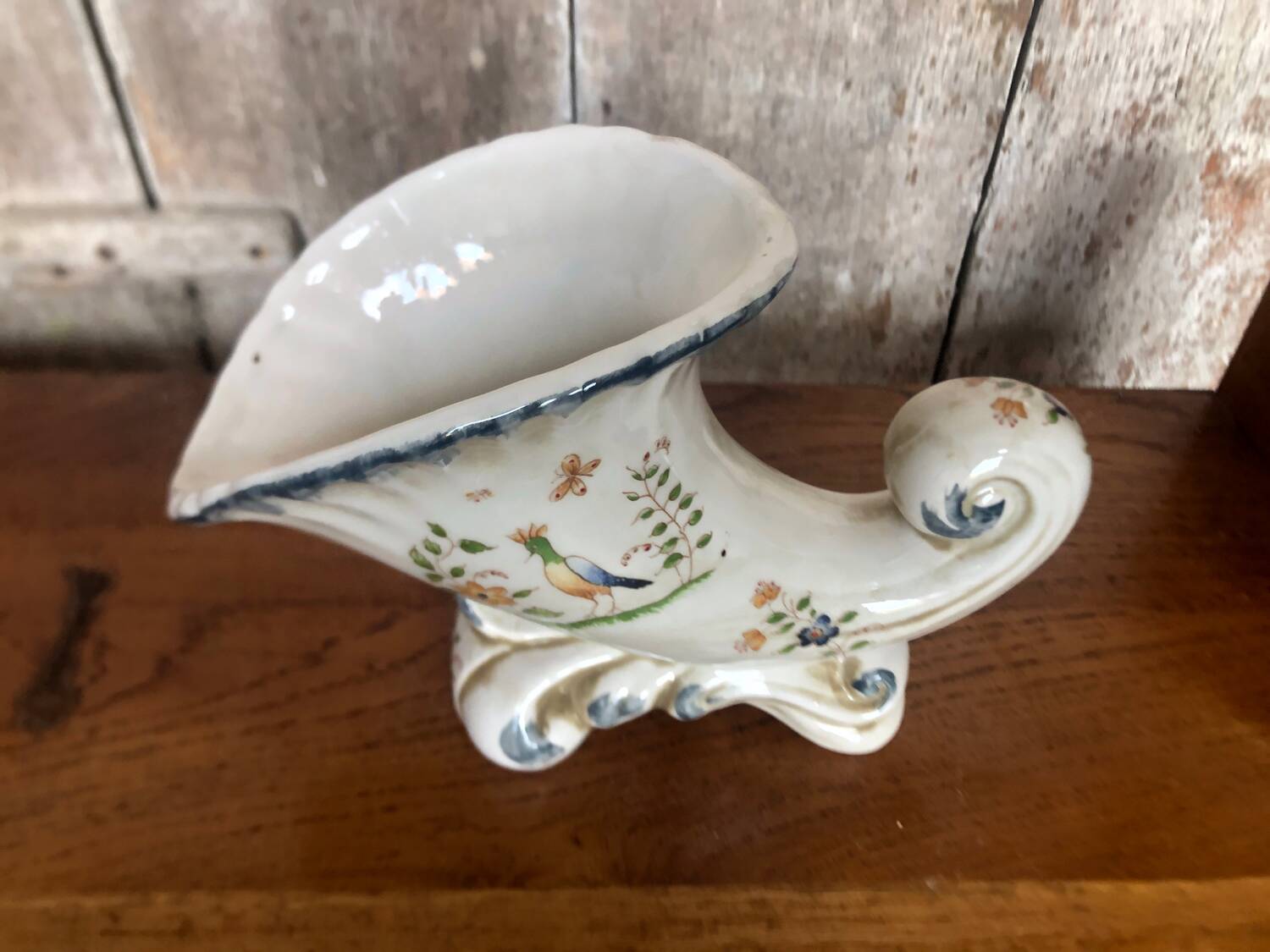 Old corn plenty vase white ceramic vintage moustiers decor