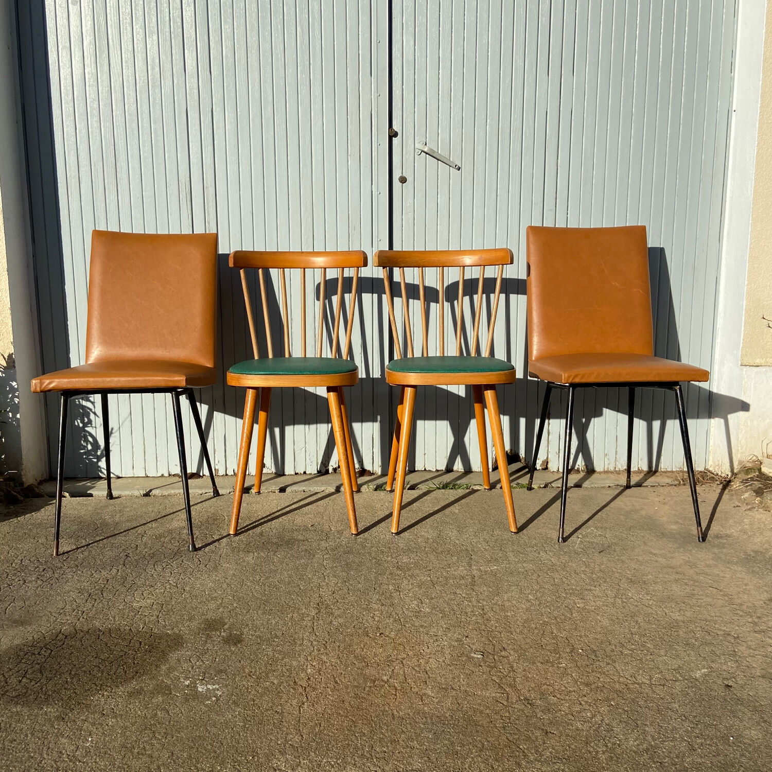 Lot de 4 chaises vintage