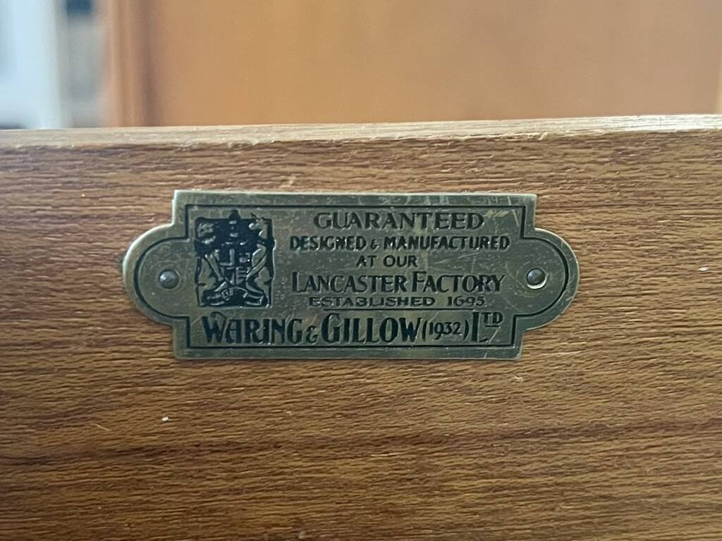 Buffet base Waring & Gillow