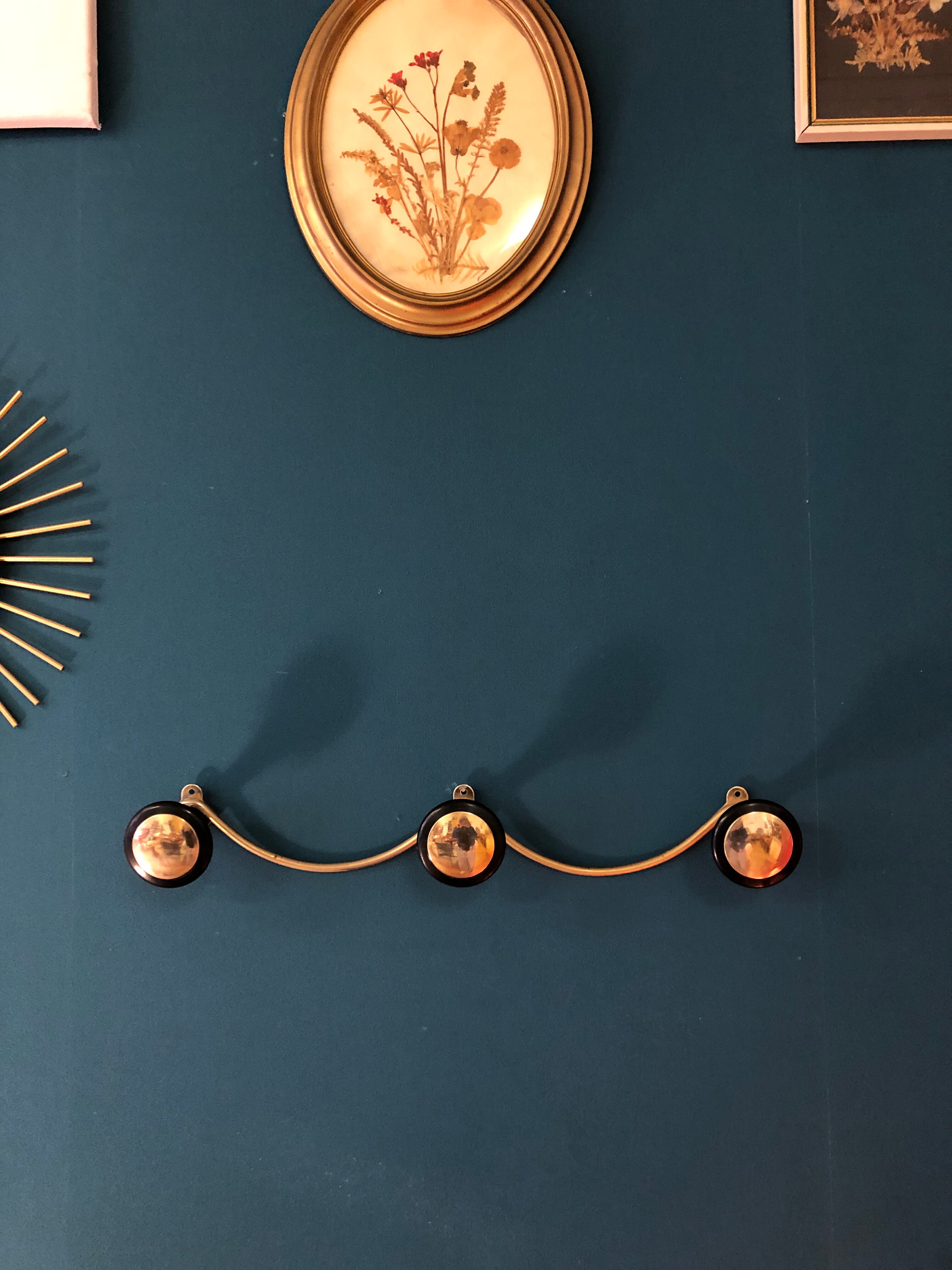 Golden coat rack