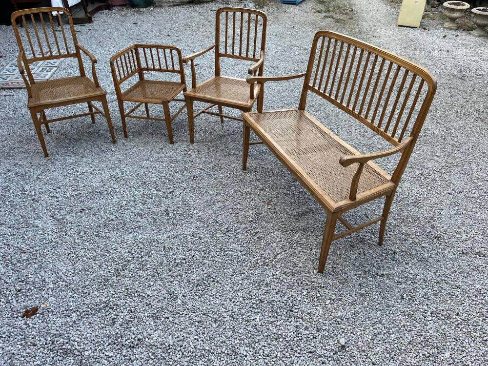 Cane lounge from the 1900s.