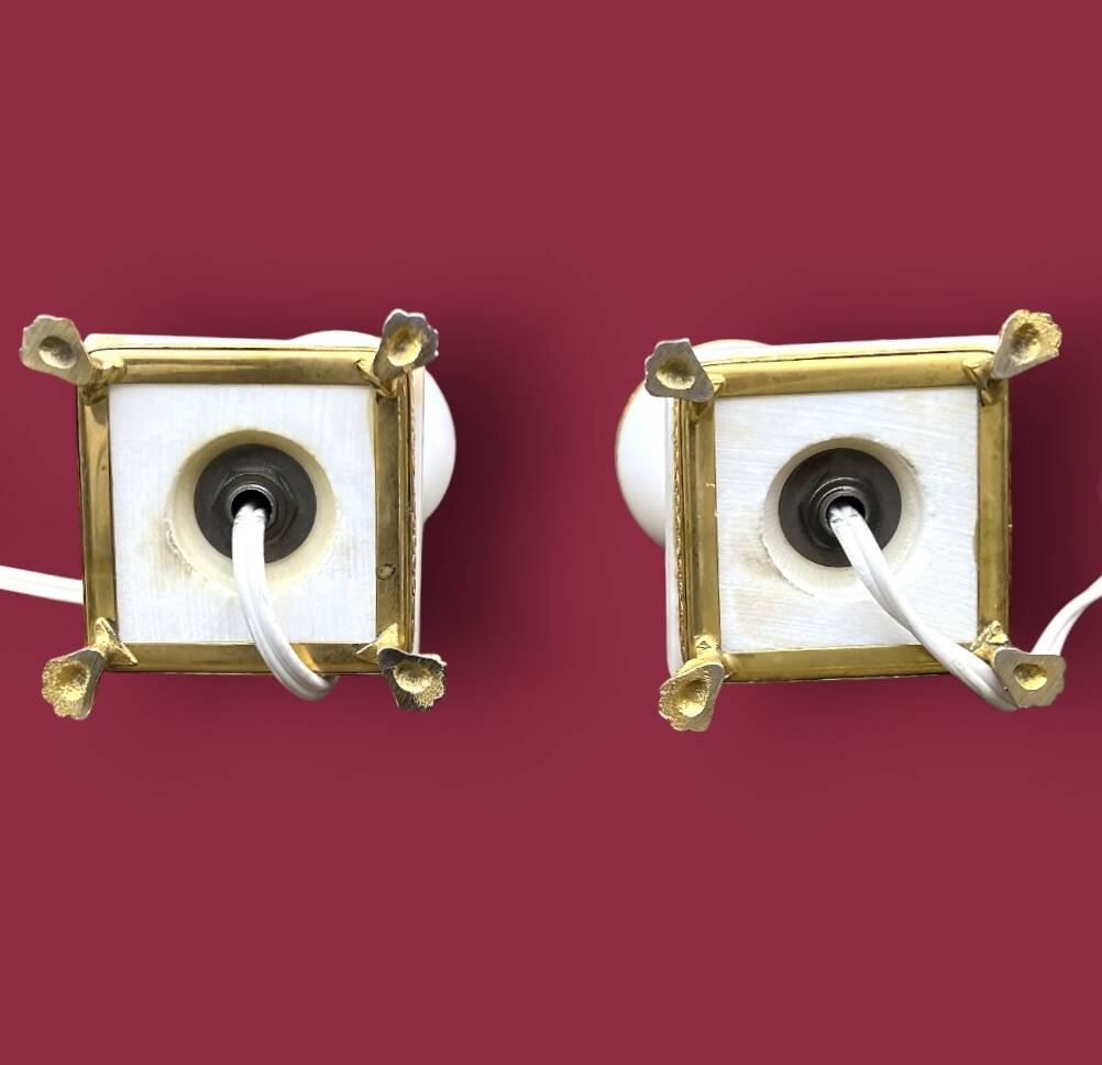 Pair of elegant antique lamp bases in alabaster and gilt brass