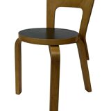 Chaise vintage modèle 65 par Alvar Aalto pour Artek (Linoléum noir)