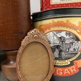 Oval frame
