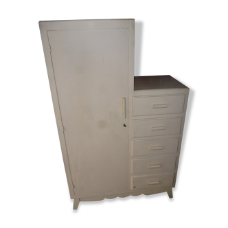 Armoire parisienne