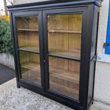 Glass display cabinet, 19th century.