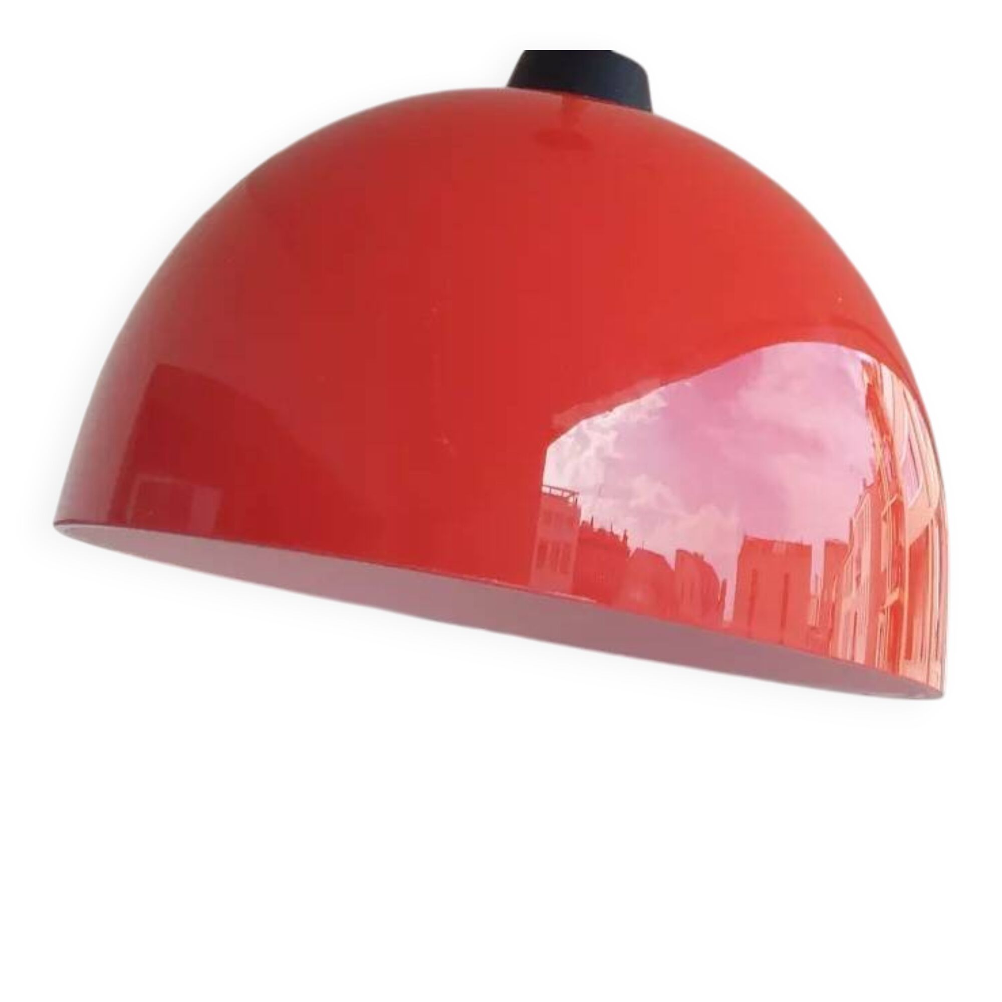 SUSPENSION , OPALINE ROUGE