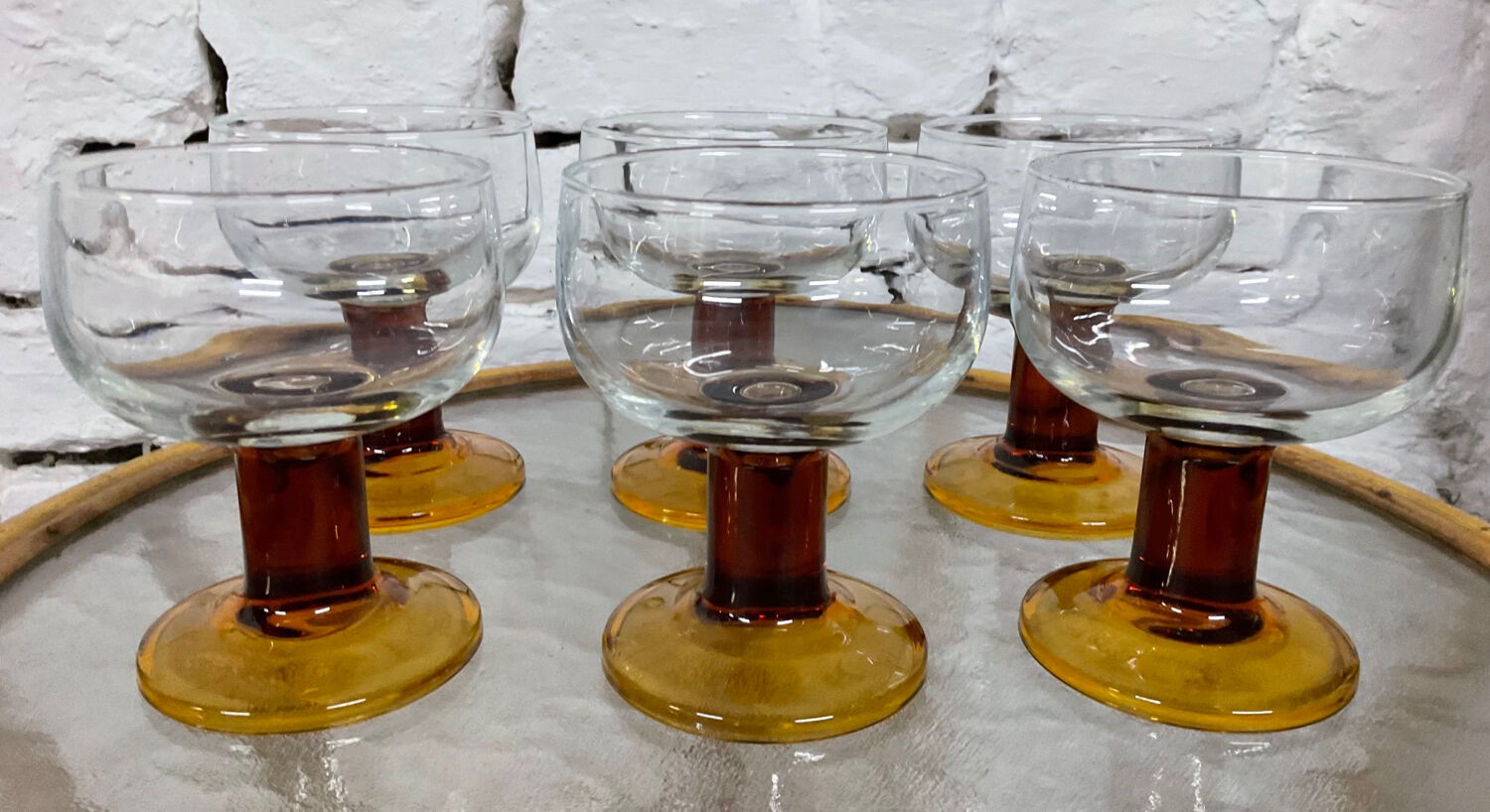 Series of 6 vintage stemmed glasses from the 70s