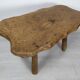 Table basse bois brutaliste