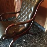 Chesterfield elongated chair