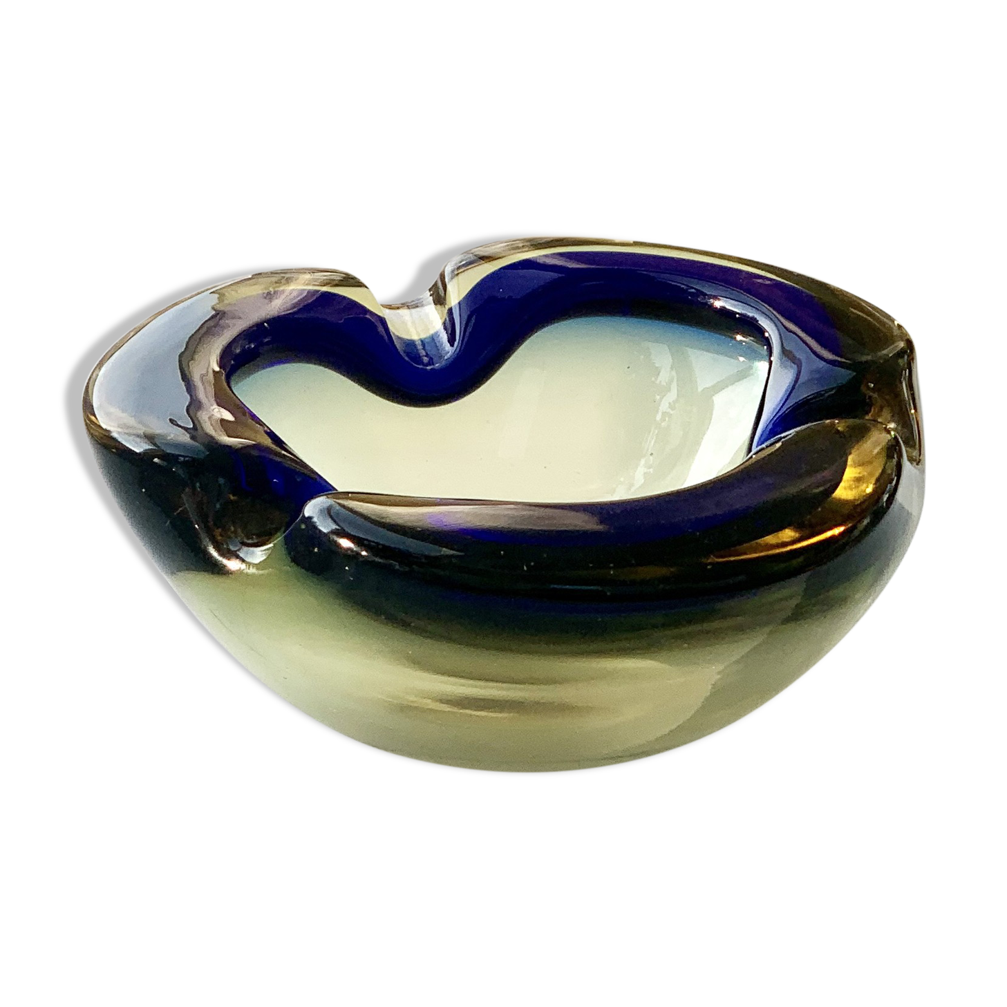 Ashtray or empty Murano glass pocket (Sommerso technique)