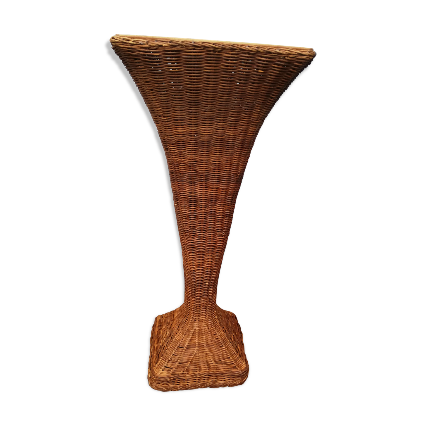 Rattan sellette