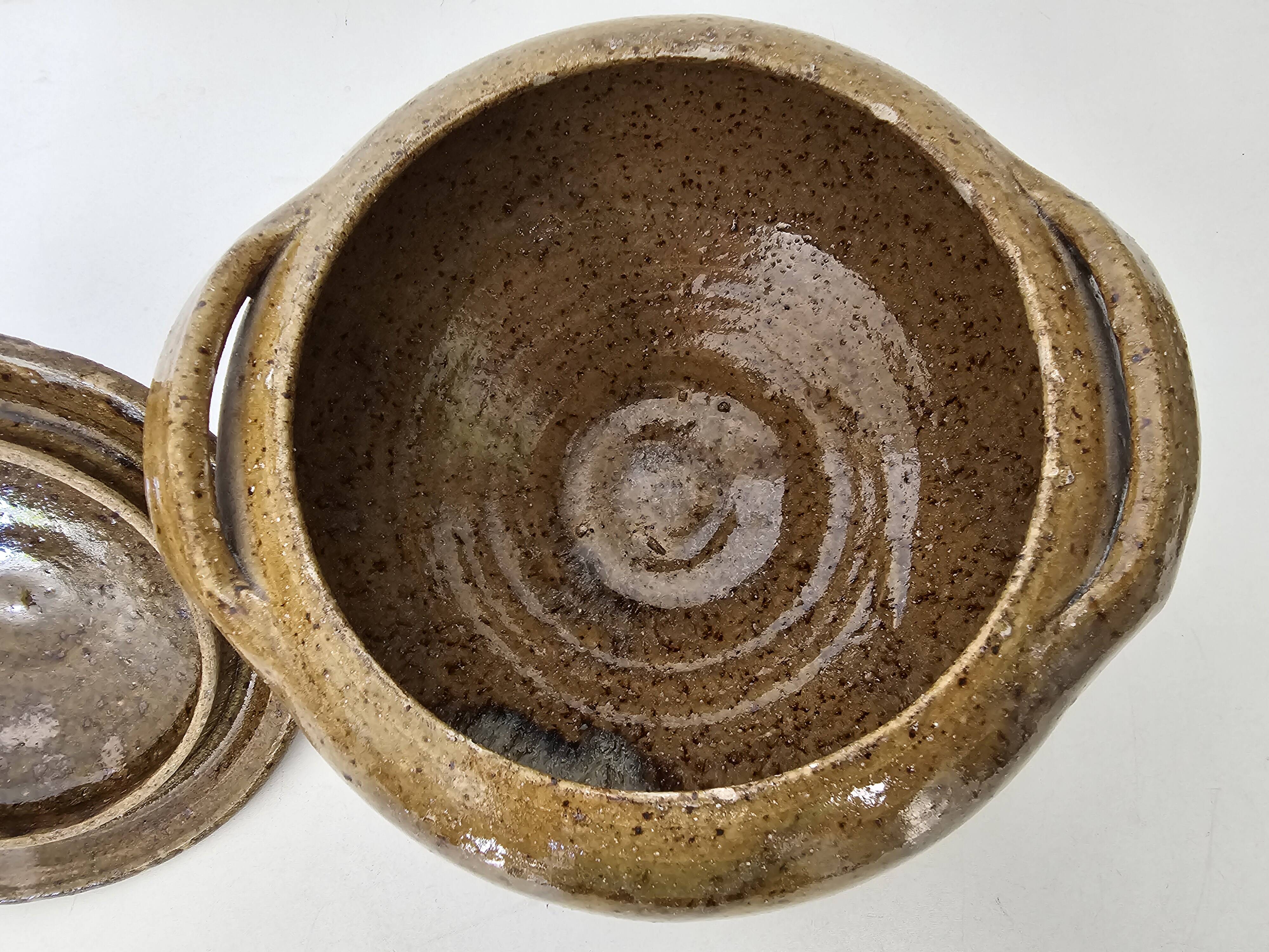Pot à couvert en grés poterie du bois de Laud - Montélimar
