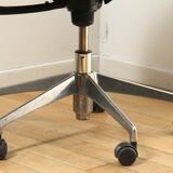 Pair of Mizar office chairs, Matteo Grassi