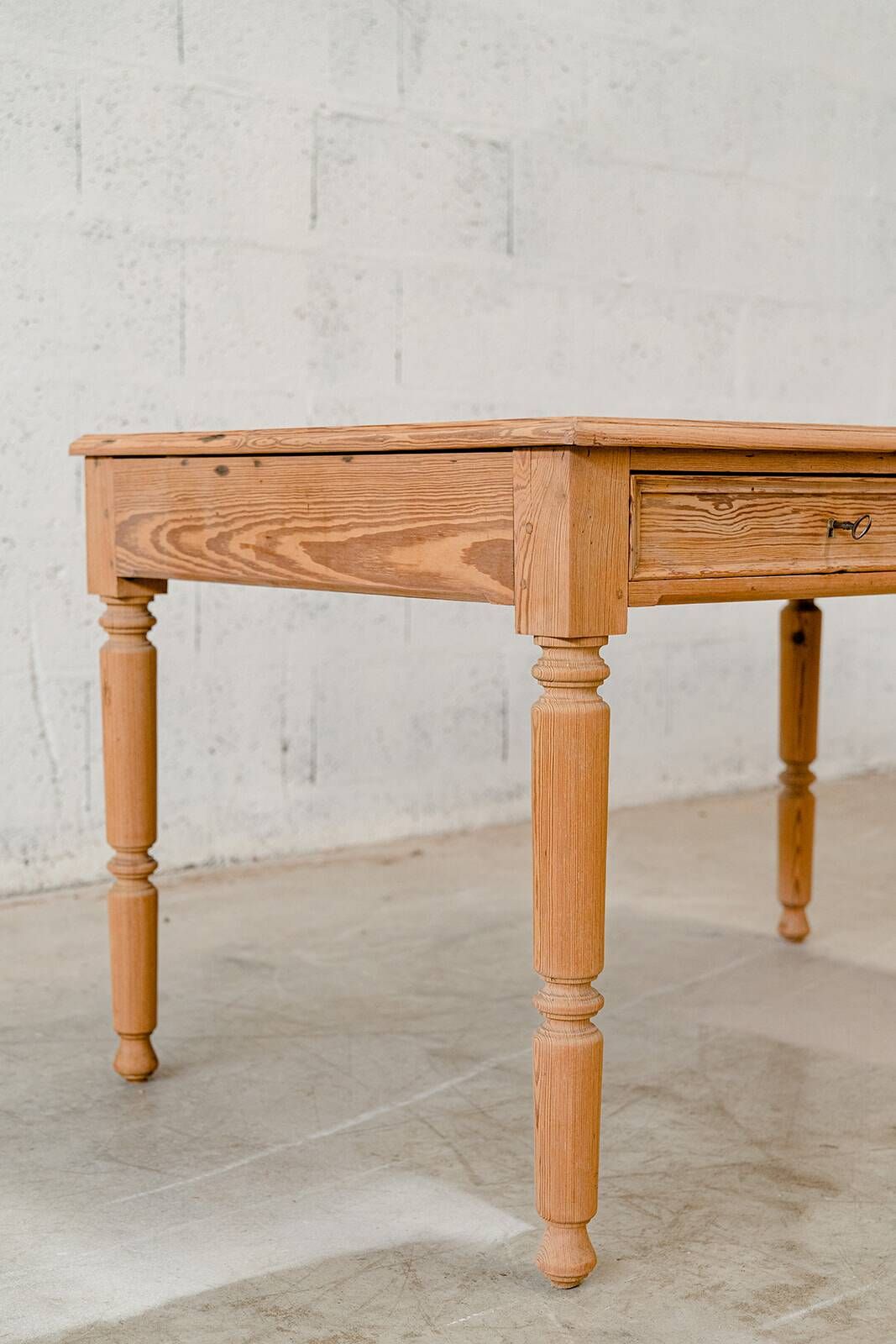 Table / bureau vintage brut
