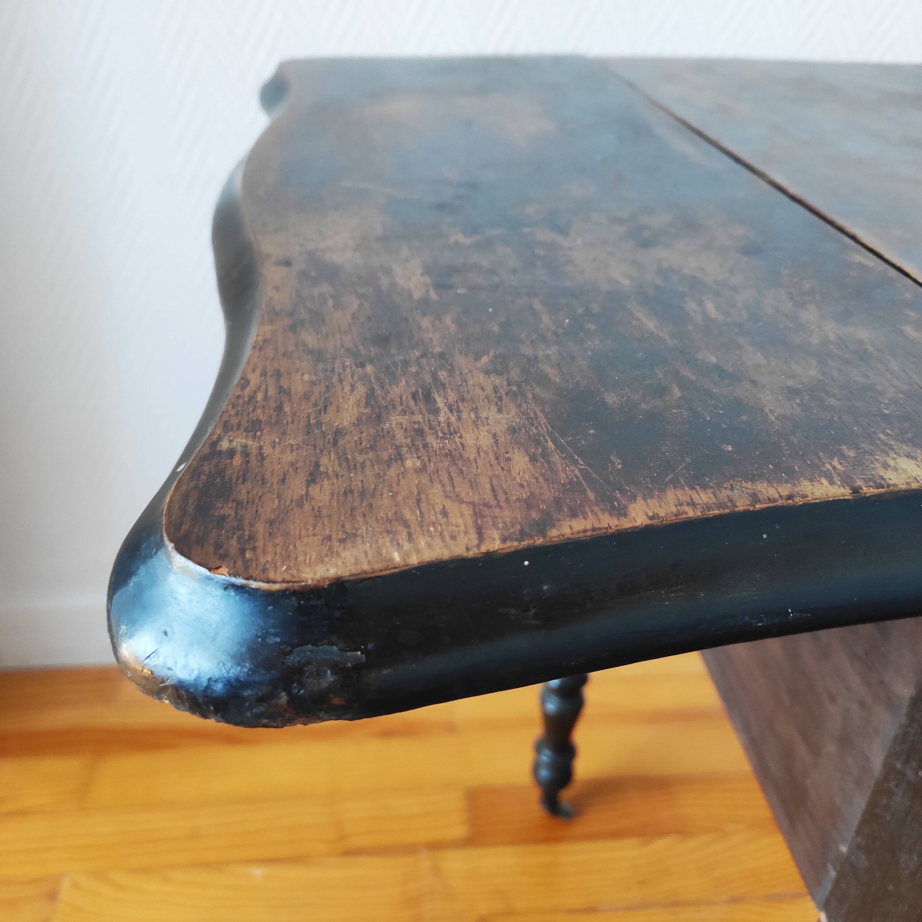 Table d’appoint ancienne à abattants style Napoleon III