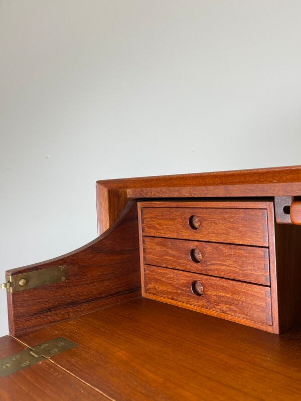 Commode en teck danois et commode par Hvidt & Mølgaard-Nielsen