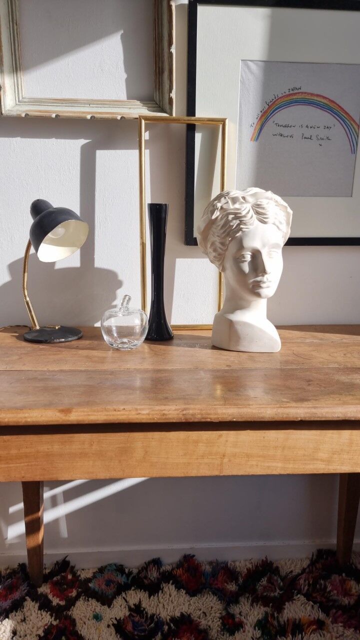 Woman's bust signed Thalie Colette Kerhir 2000