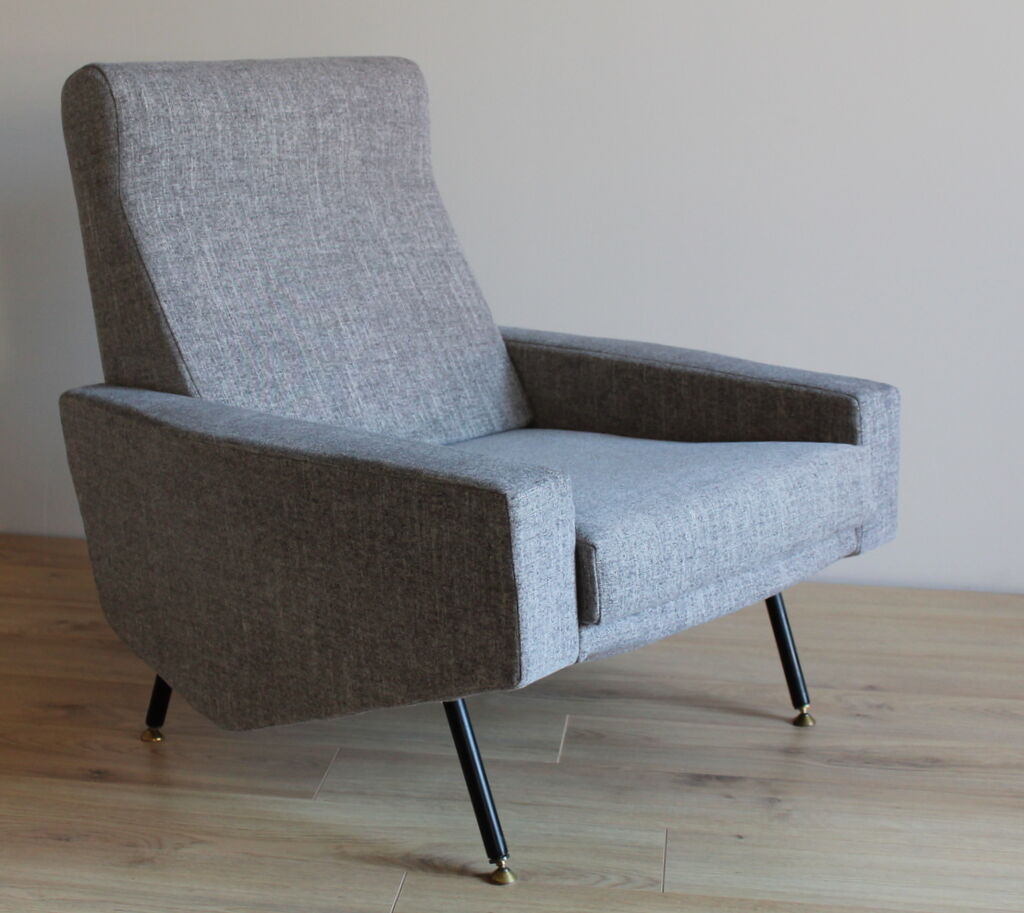 Pair of armchairs Troika by Paul Geoffroy and published by Airborne 50