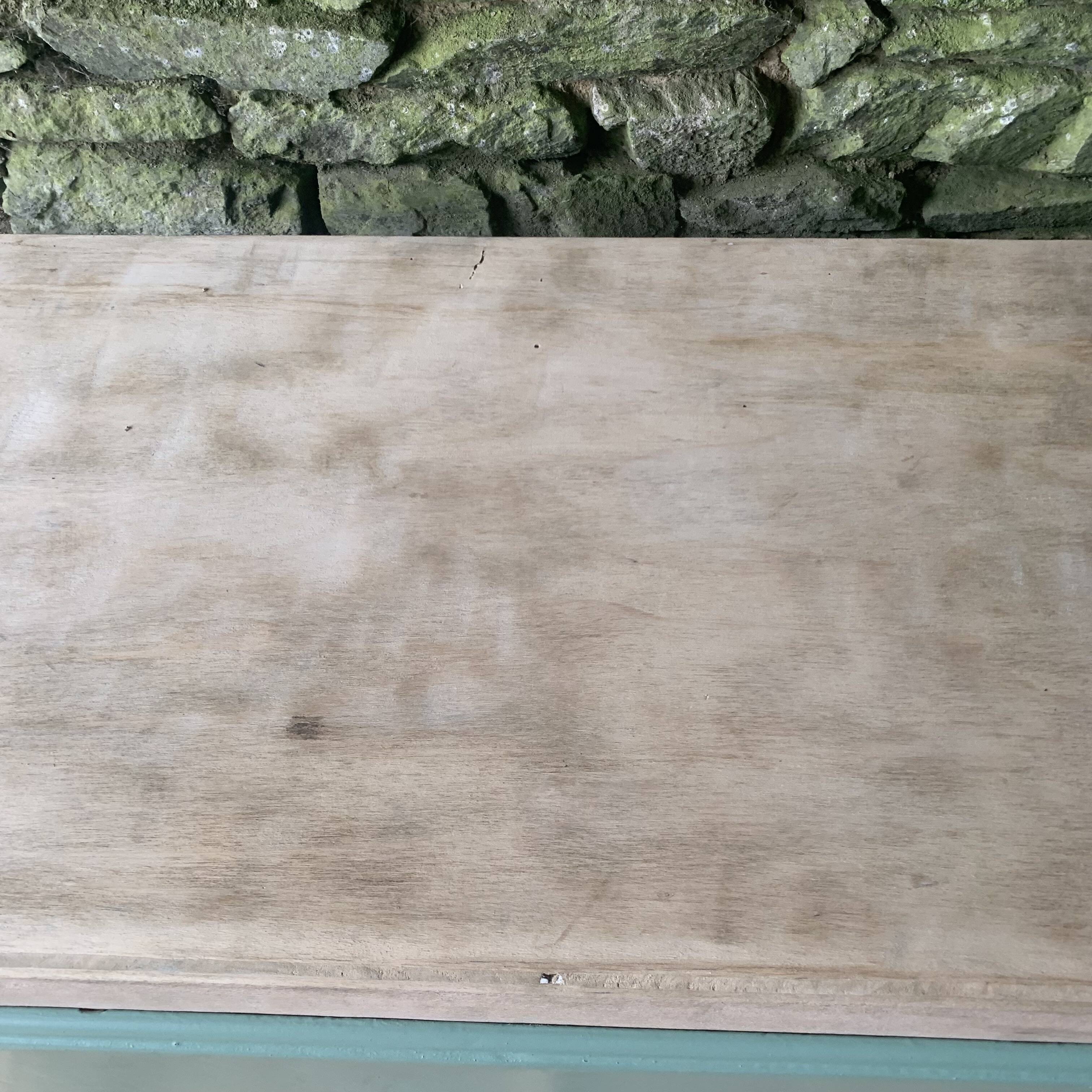 Vintage chest of drawers