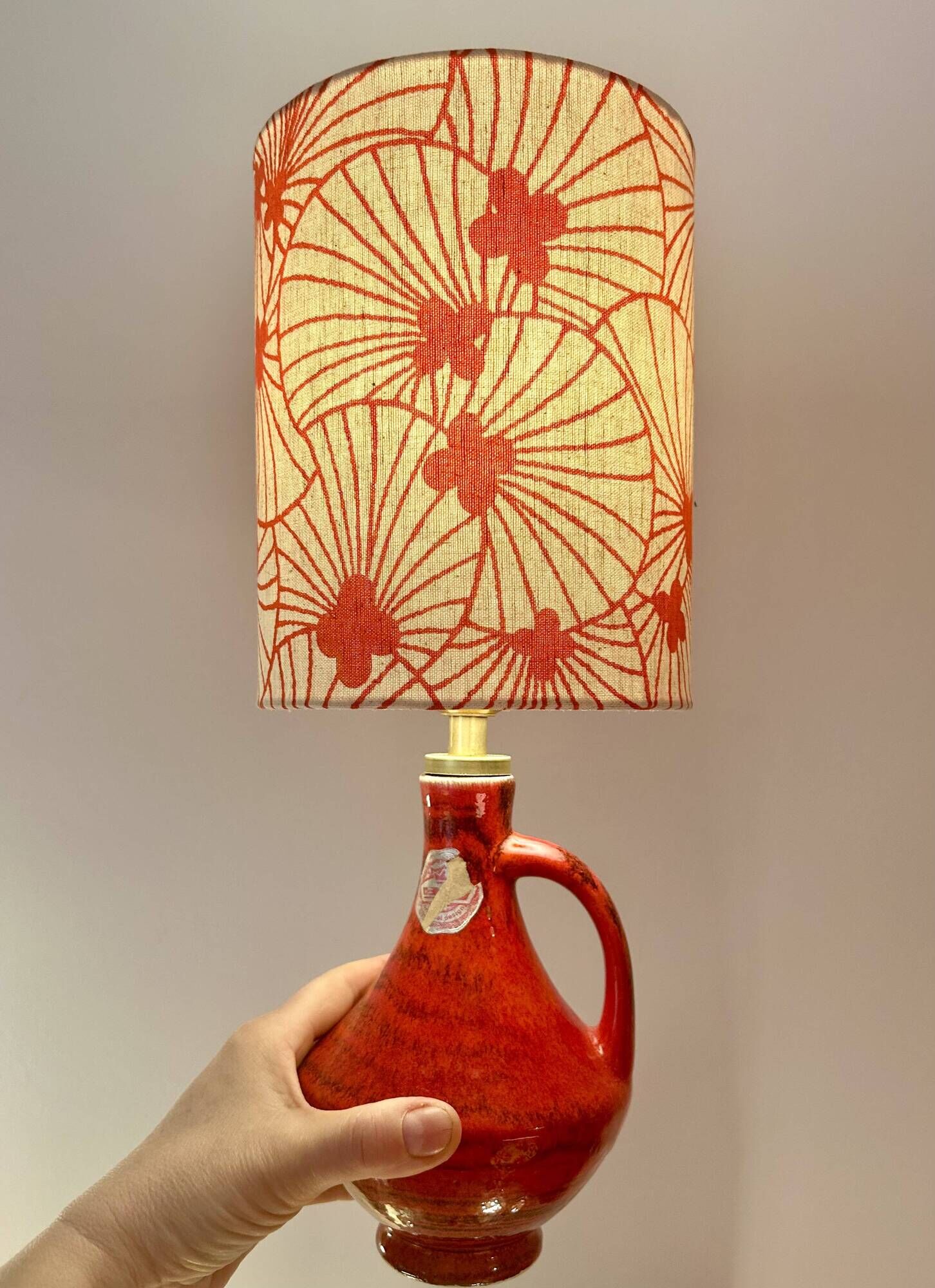 Small accent lamp by Bay Keramik – cordless with Japanese lotus fabric.