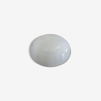 Applique "demi sphère" en opaline blanche années 60 70