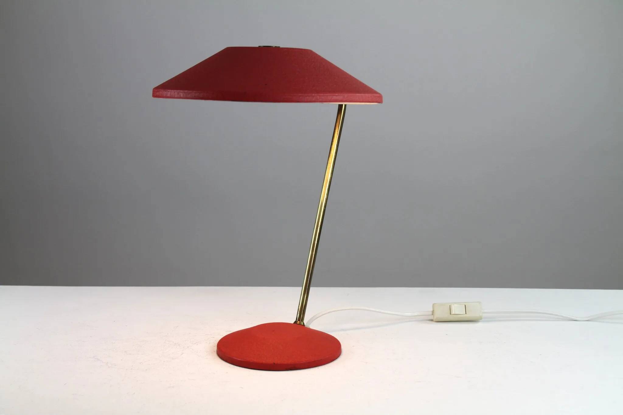 Red Shrink-Lacquered Brass Table Lamp, Germany, 1950s