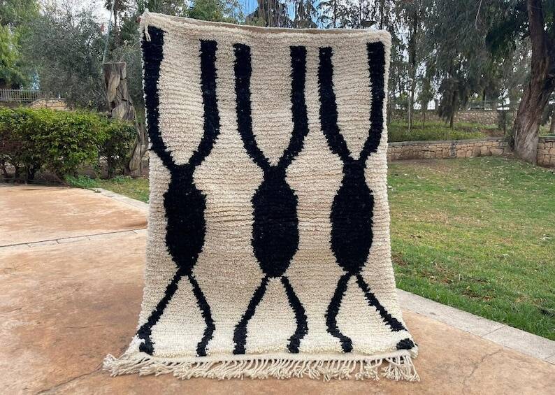 Tapis berbere noir et blanc taille 100 x 200 cm