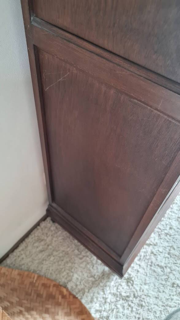 Parisian wardrobe - showcase spirit