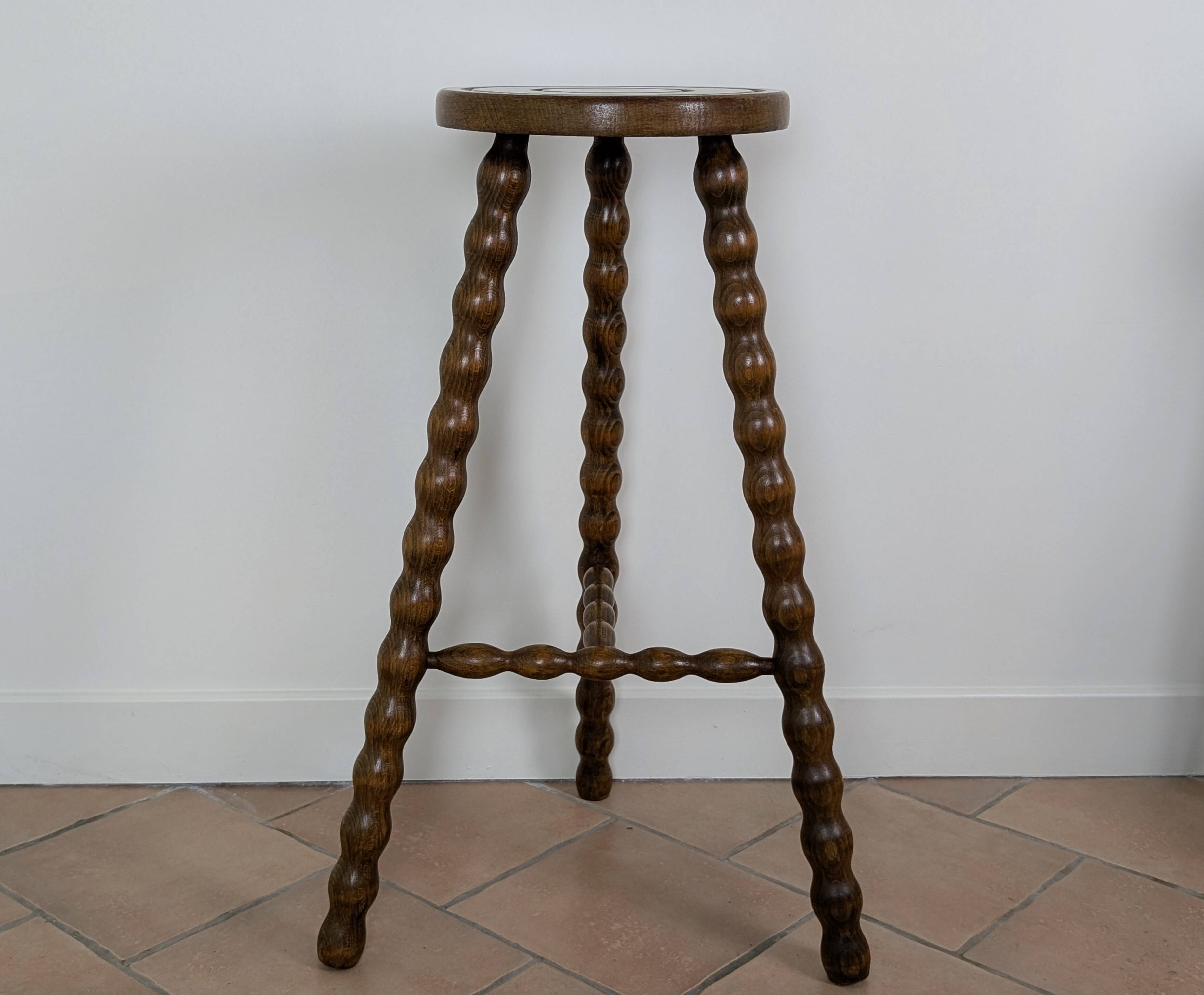 Paire tabourets tripodes