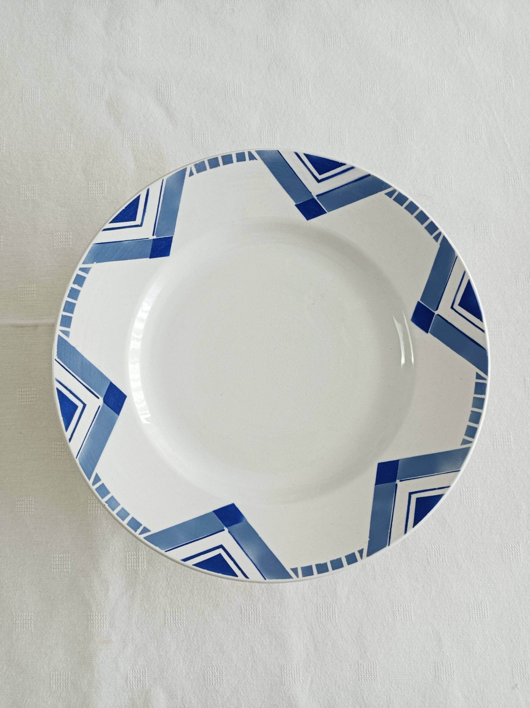 Mounted plate, compote dish Moulin des loups Pax