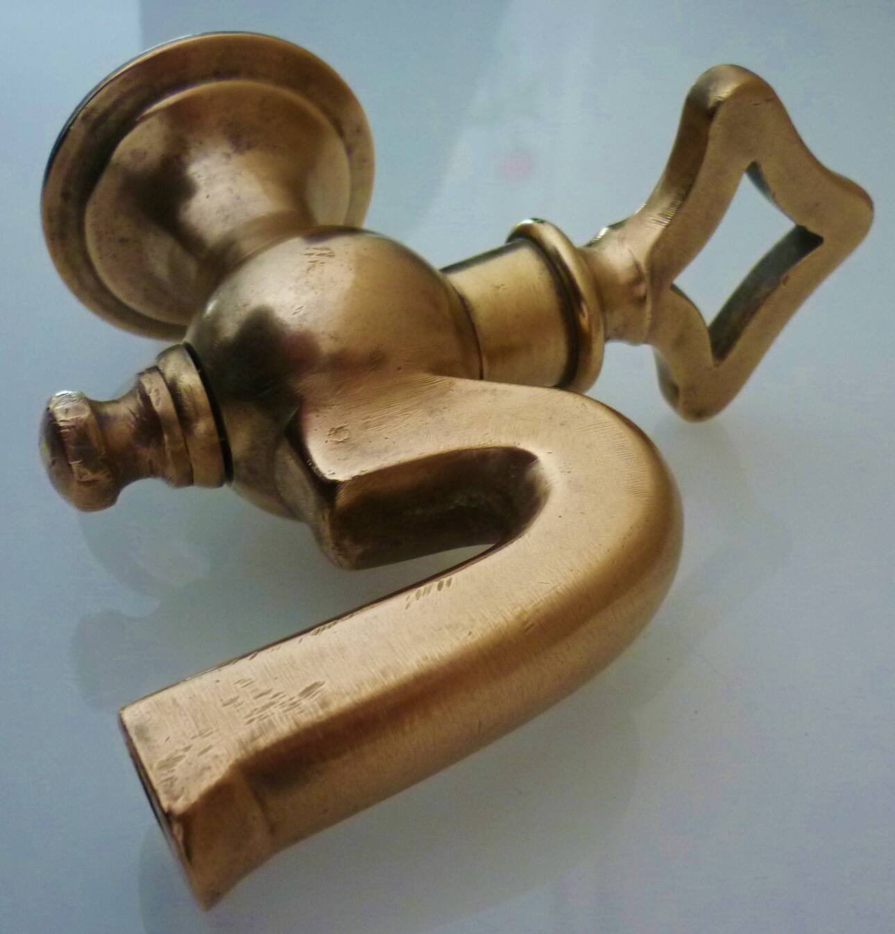Old fountain tap for garden in brass, 4 parts