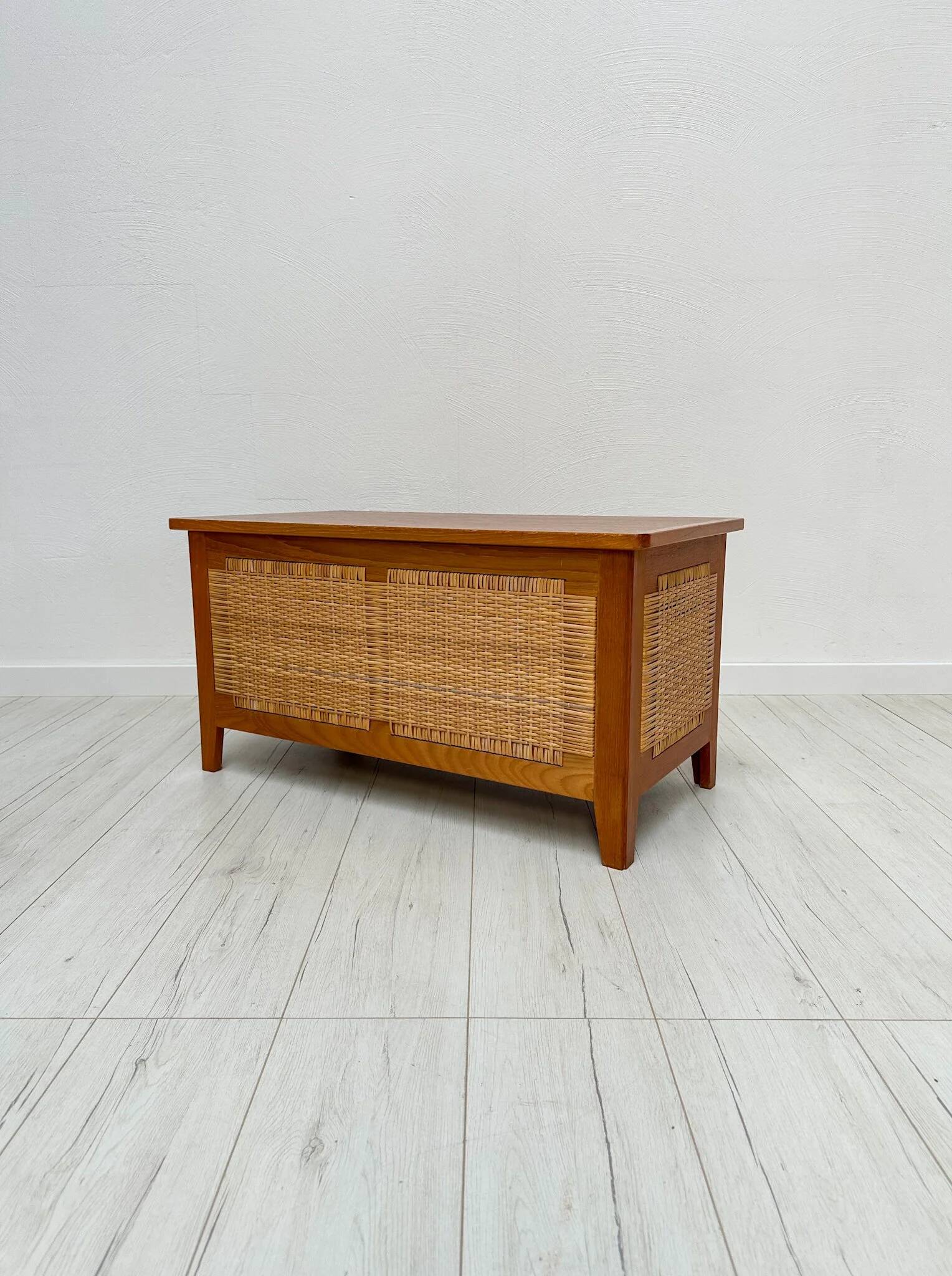 1960s vintage Danish teak blanket chest / storage bench by Kai Winding for Poul Hundevad