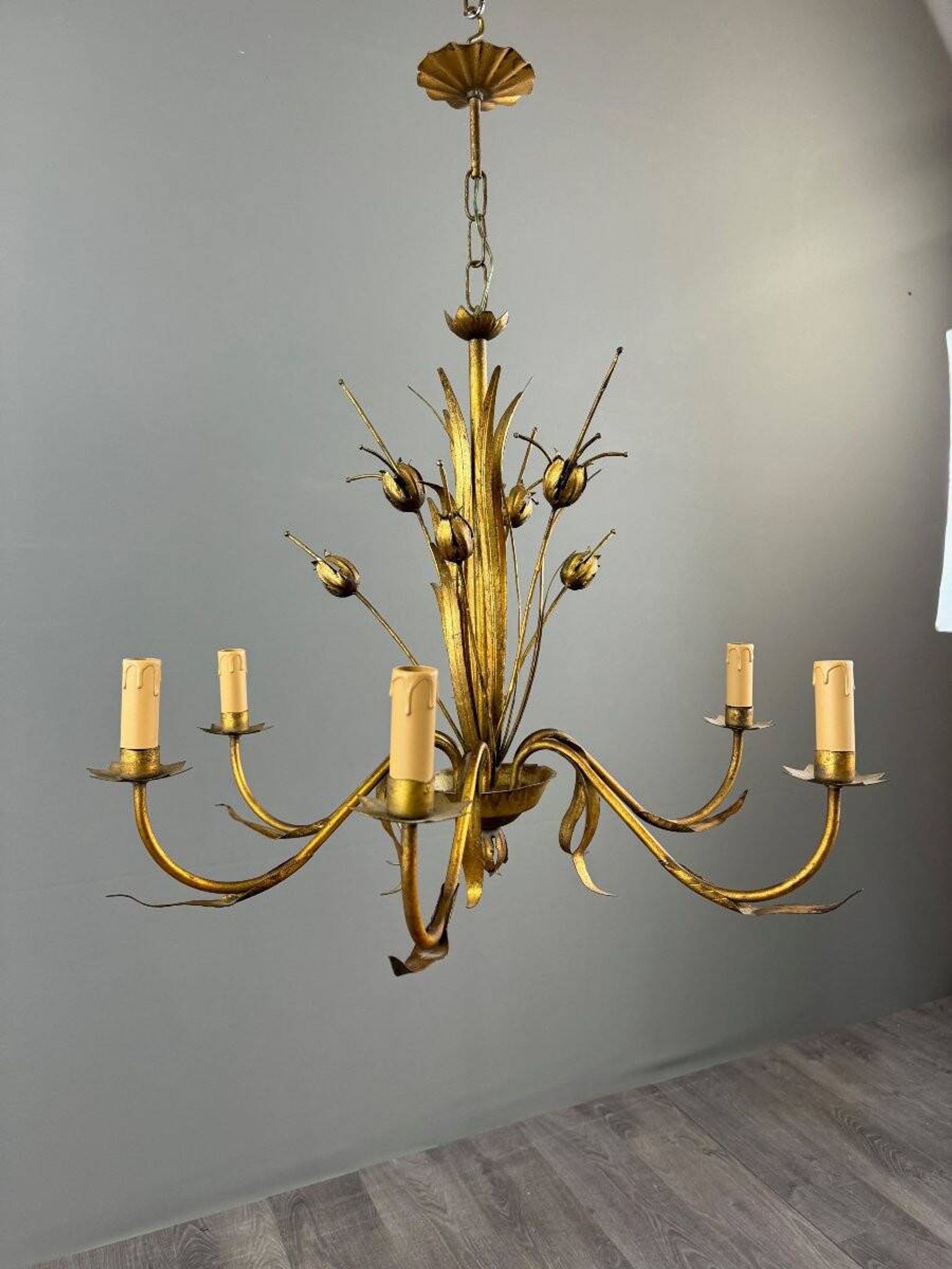 Lustre en métal doré, Italie, vers 1950