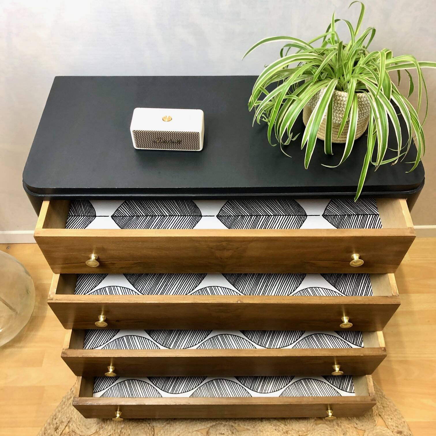 Vintage chest of drawers