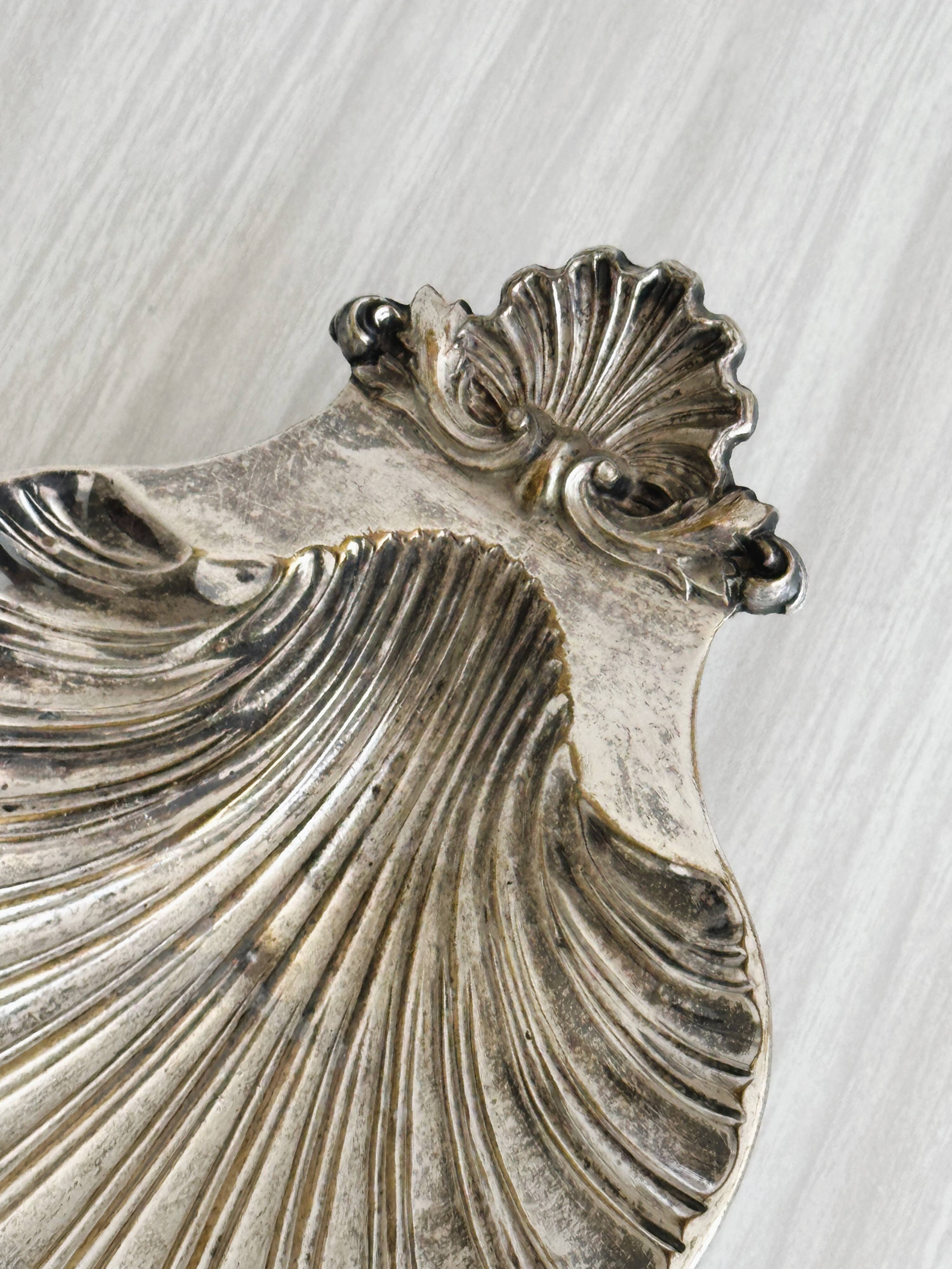 Metal shell pocket emptier