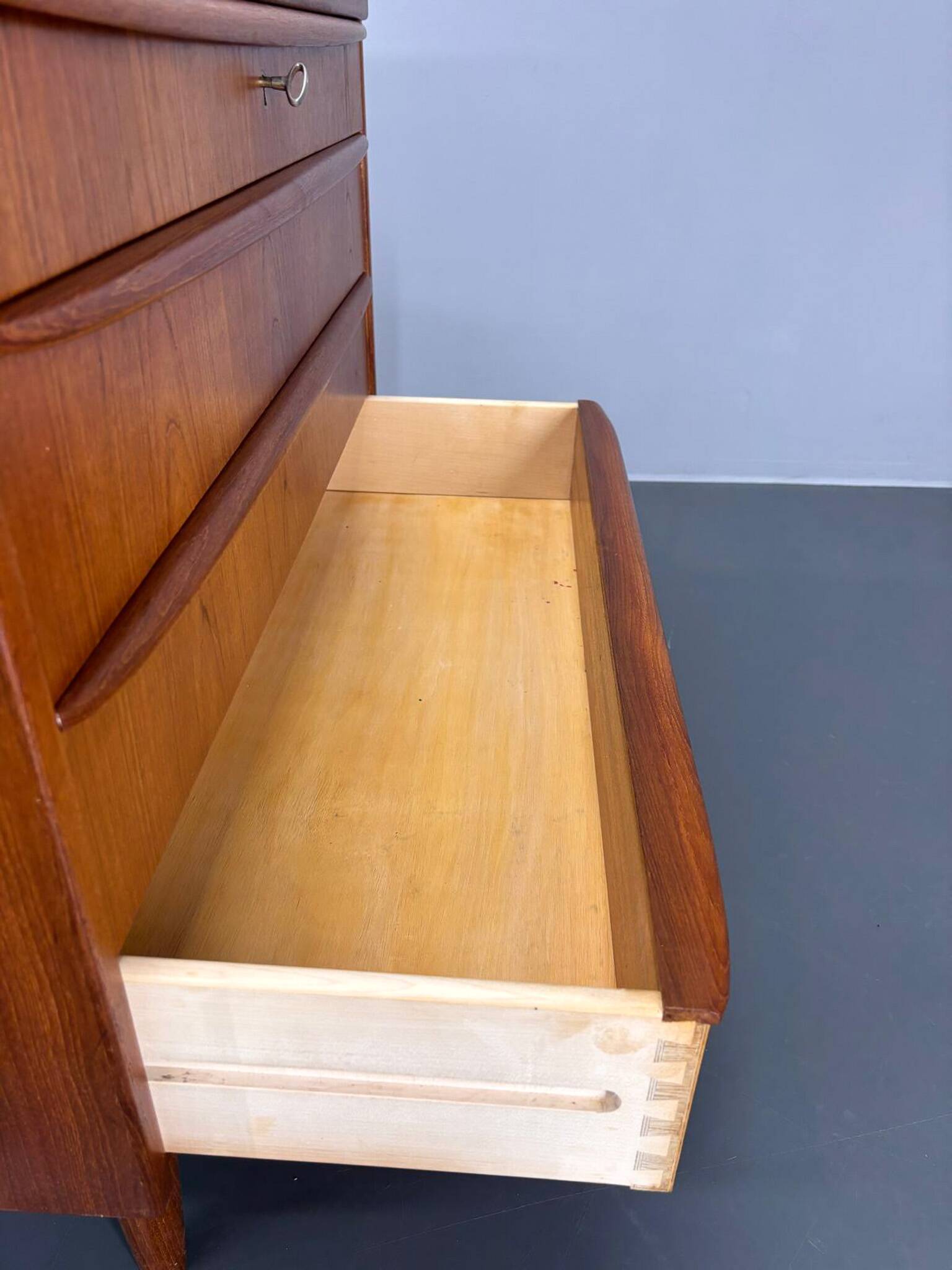 Commode à écrire en teck danois des années 1960