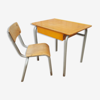 Bureau et chaise enfant