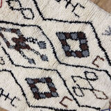 Moroccan berber carpet 141x108cm