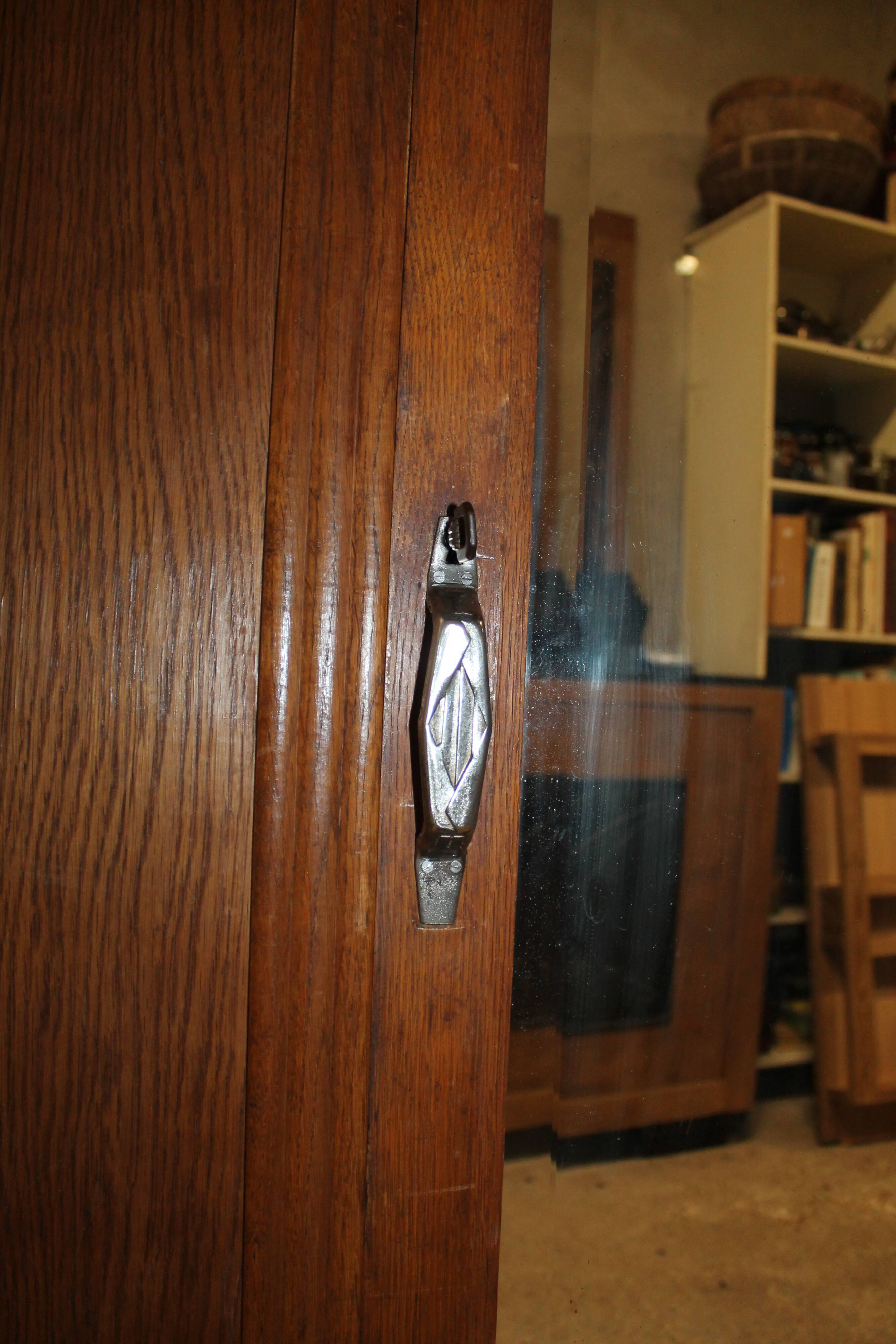 Armoire parisienne à glace