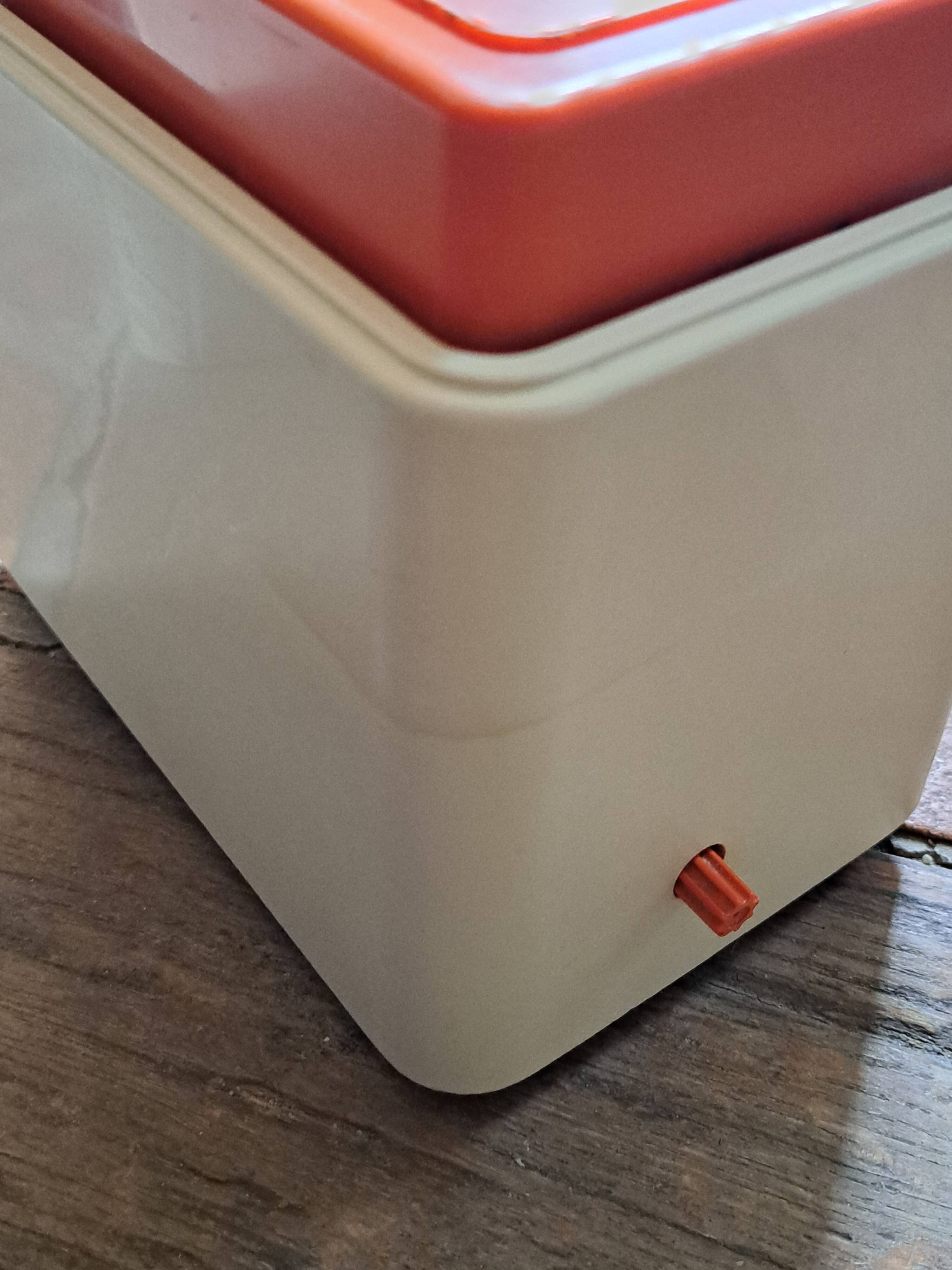 Terraillon vintage scale version 3000 white and orange