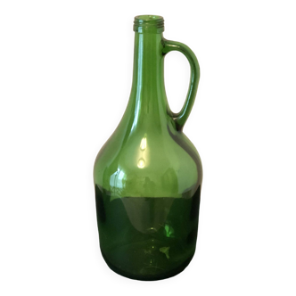 Demijohn type pitcher