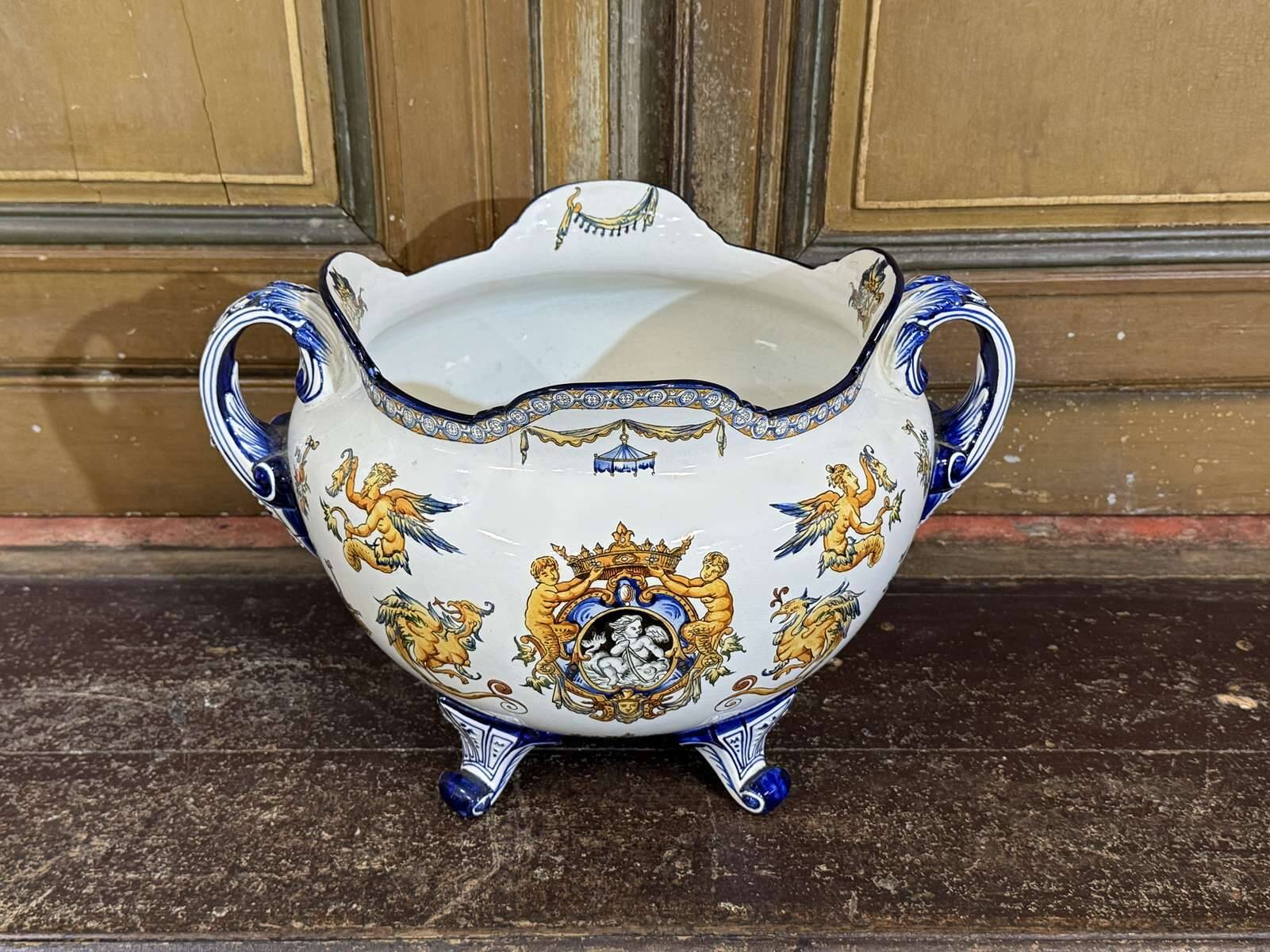 Gien earthenware cache pot from the late 19th century with Renaissance decoration.